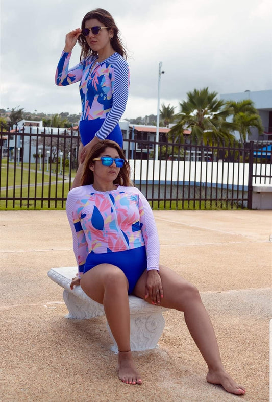 Blue stripes print