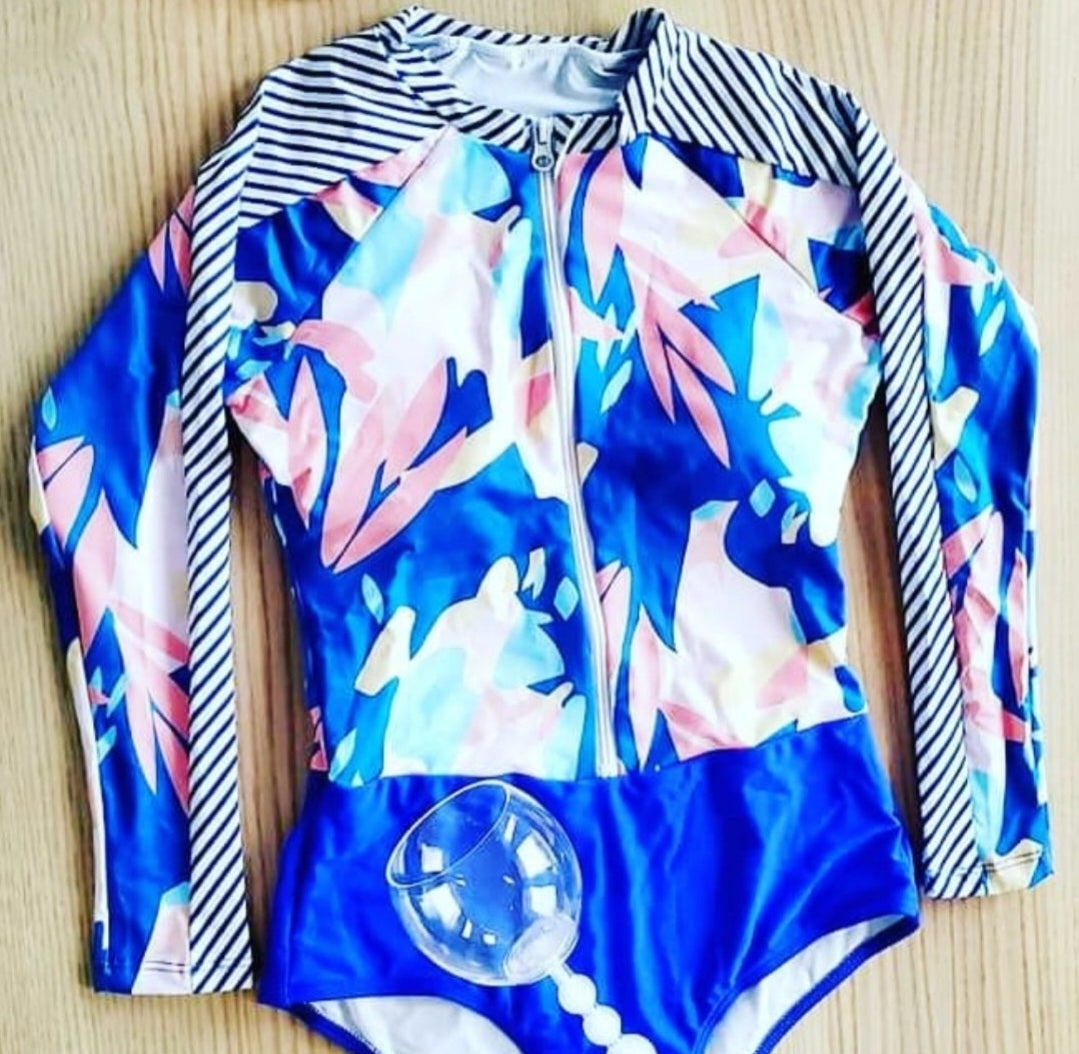 Blue stripes print